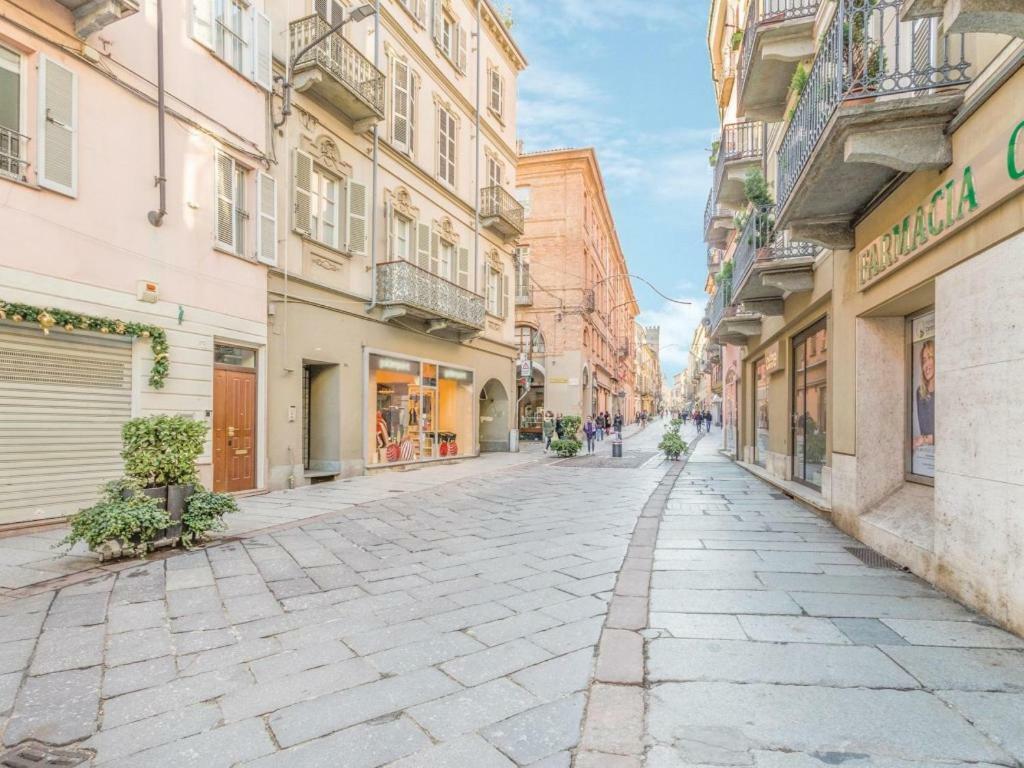 Location Turistic Monolocale Nel Parco Del Santuario Apartman Asti Kültér fotó