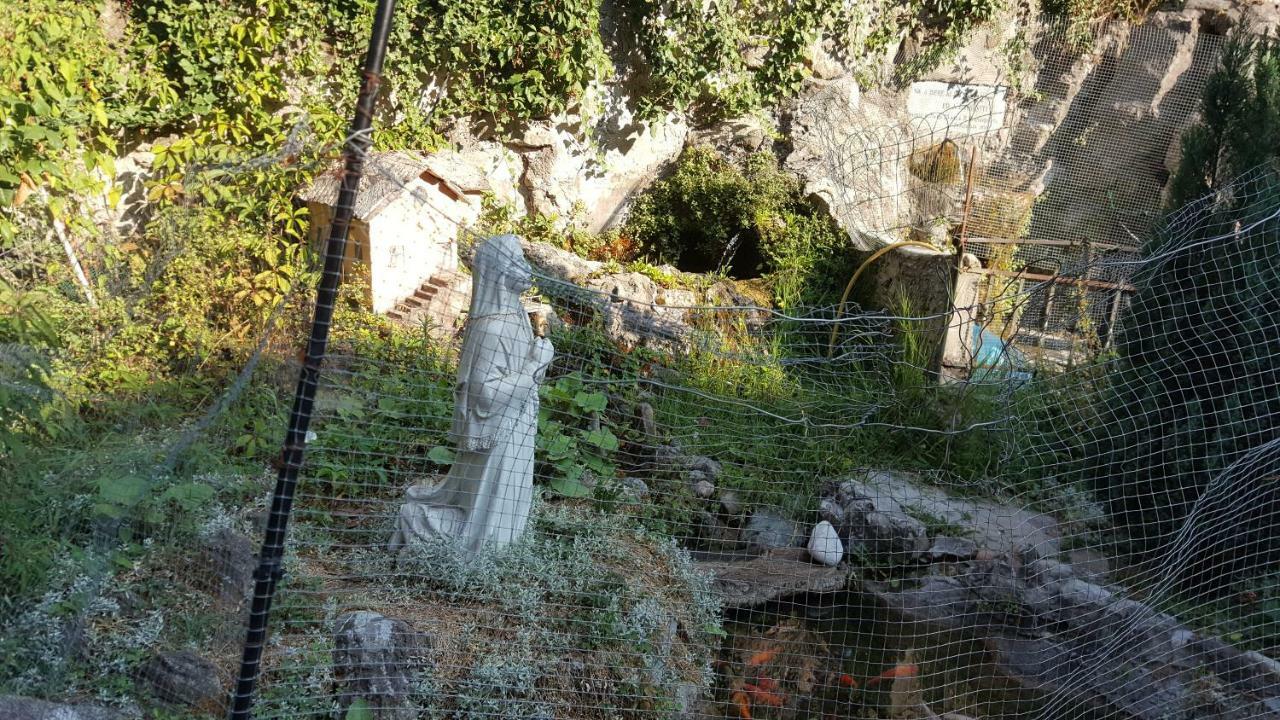Location Turistic Monolocale Nel Parco Del Santuario Apartman Asti Kültér fotó